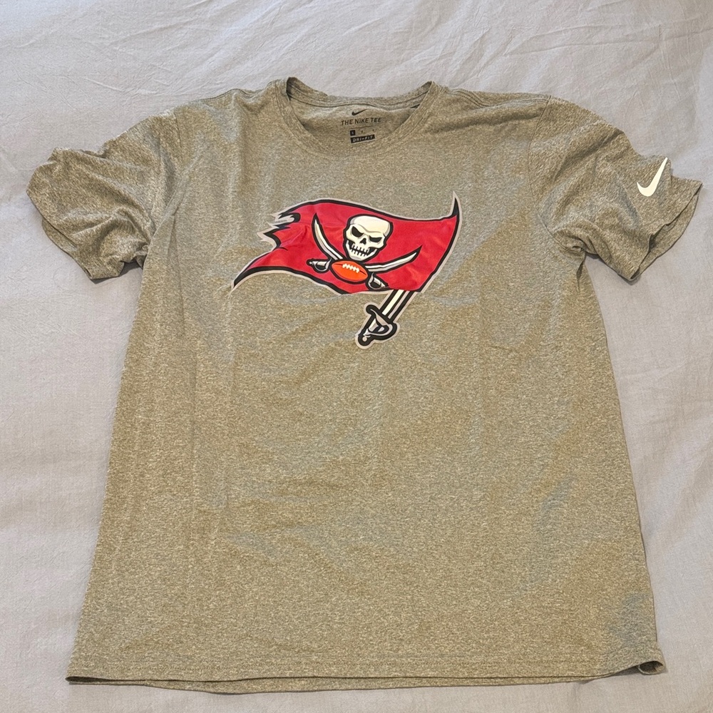 Nike Buccaneers Shirt
